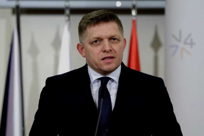 Премьер Словакии отменил участие в праздниках из-за ухудшения здоровья