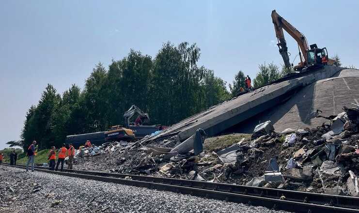 Диверсанты применили взрывчатку С-4 при атаке на железную дорогу в Брянской области